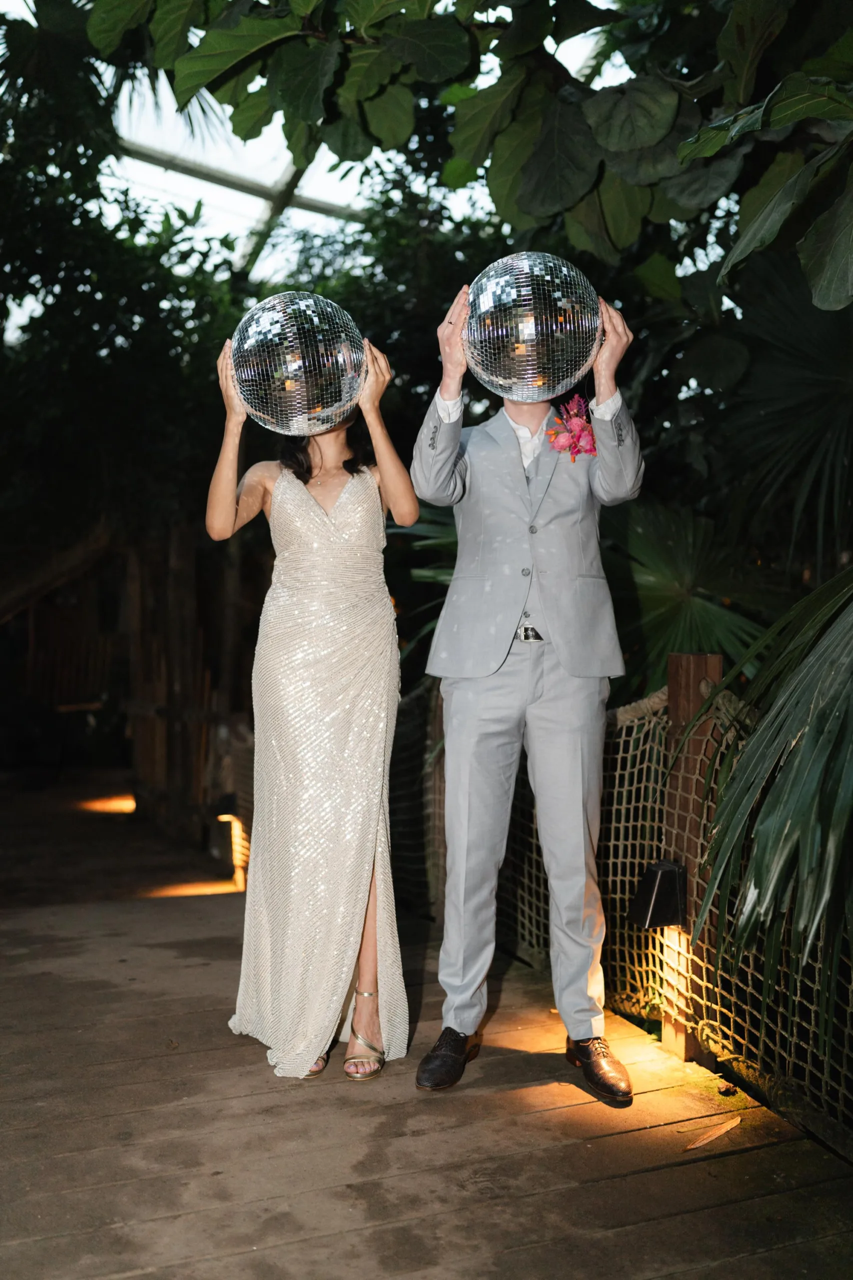 Bruiloft fotograaf Nijmegen discoballen